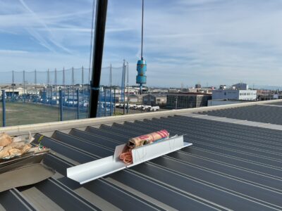 クレーン作業（施工中）