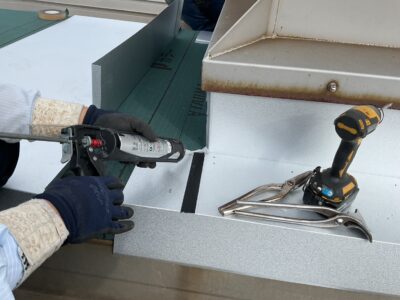 板金仕上げ（施工中）