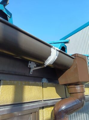 軒樋塗装／サビ止め（完了）