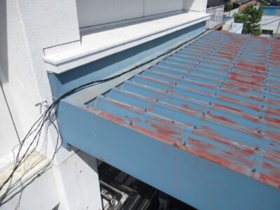 雨押え交換（施工前）