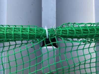 防鳥ネット取付（施工中）