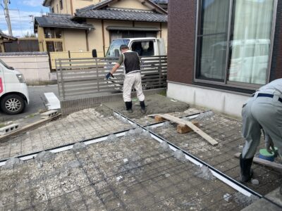 コンクリート打設仕上げ　施工中